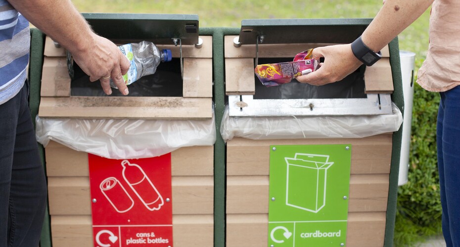 Recycling bins 930 x 500