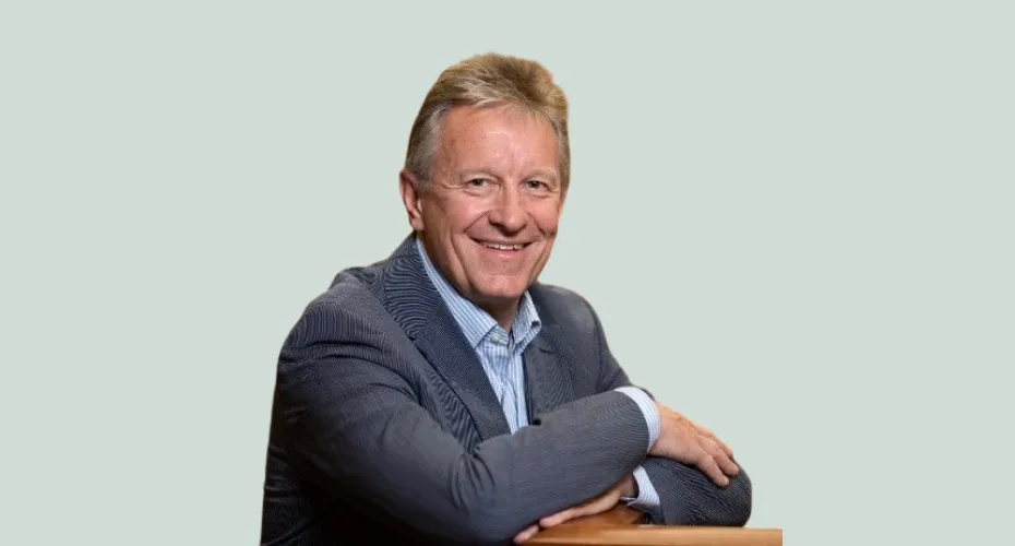 Head and shoulders photo of malcolm skingle.