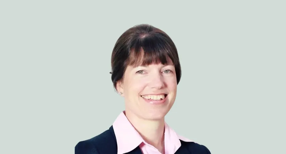 Head and shoulders photo of sarah matthews demers.