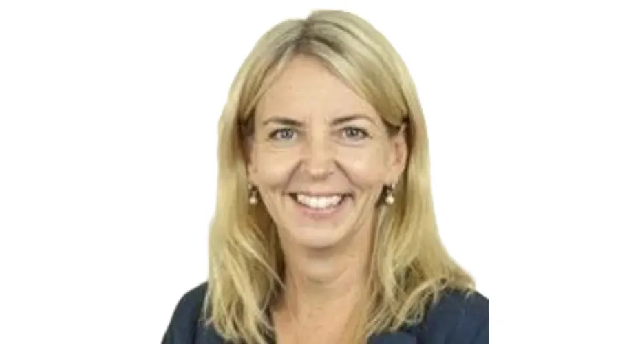 Head and shoulders photo of janet keliher.