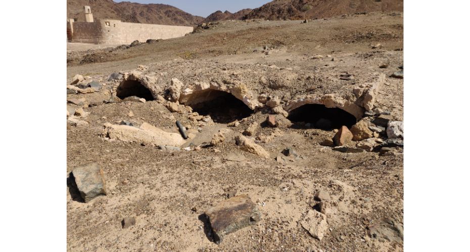Ruins of a sihrīj (cistern): centuries old water storage used in Al Wajh on the Egyptian Pilgrim Route (photo D A Agius 2024)