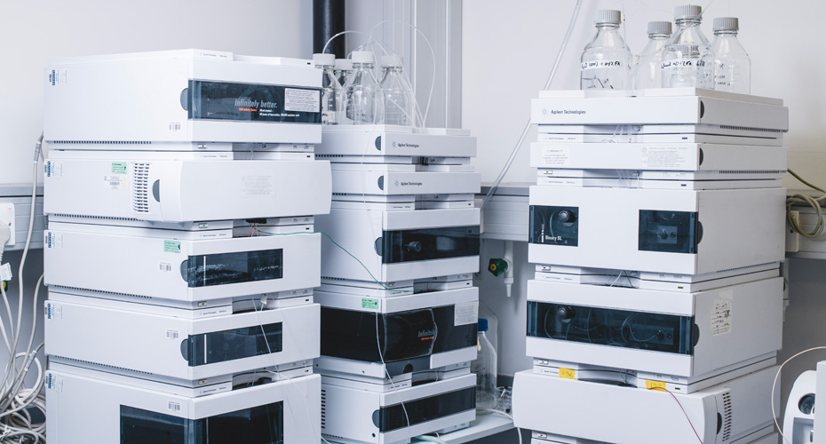 High performance liquid chromatography system