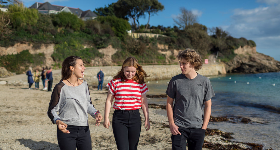 Penryn Students on beach