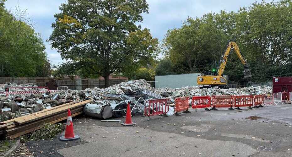 Demolition of the existing Duckes Meadow changing facility